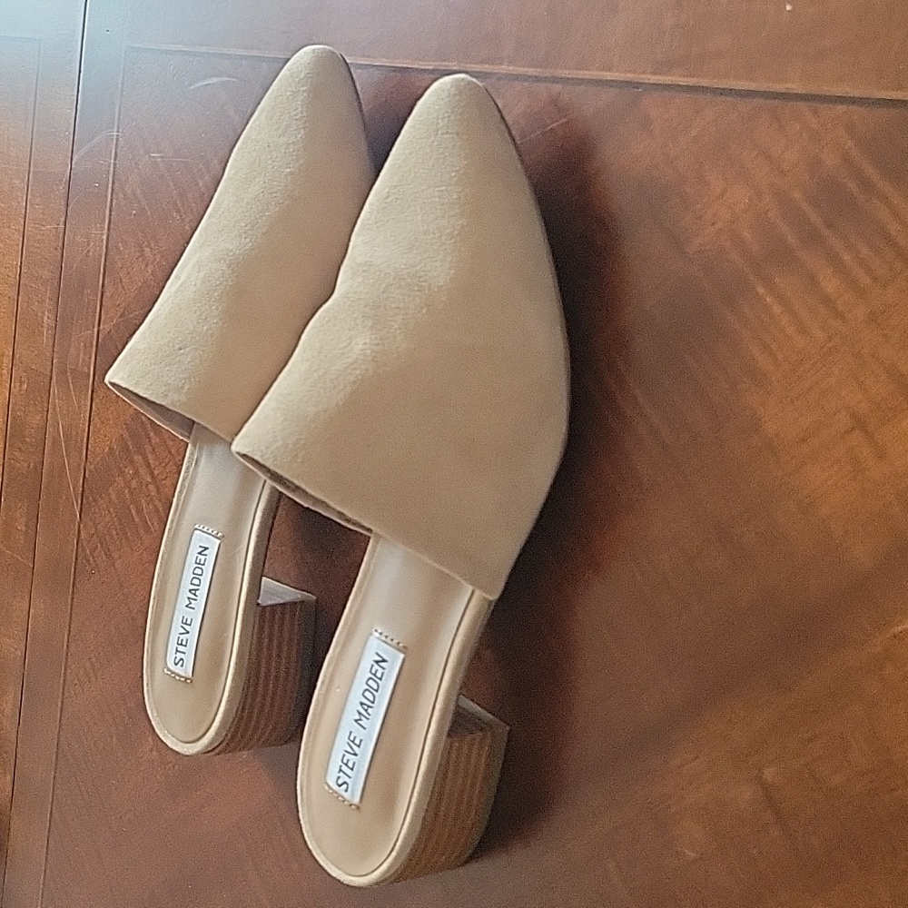 Women's shoes